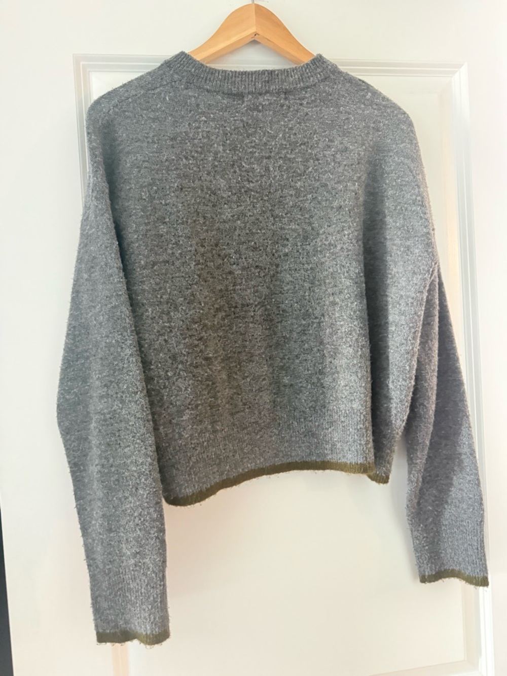 NATURAL LIFE Gray Crewneck Sweater with Daisy S - Picture 3 of 3